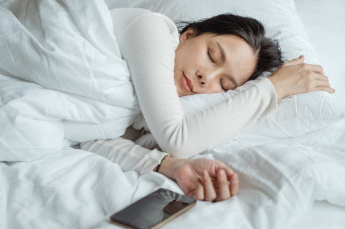 Using CBD Oil as Part of your Sleeping Regimen